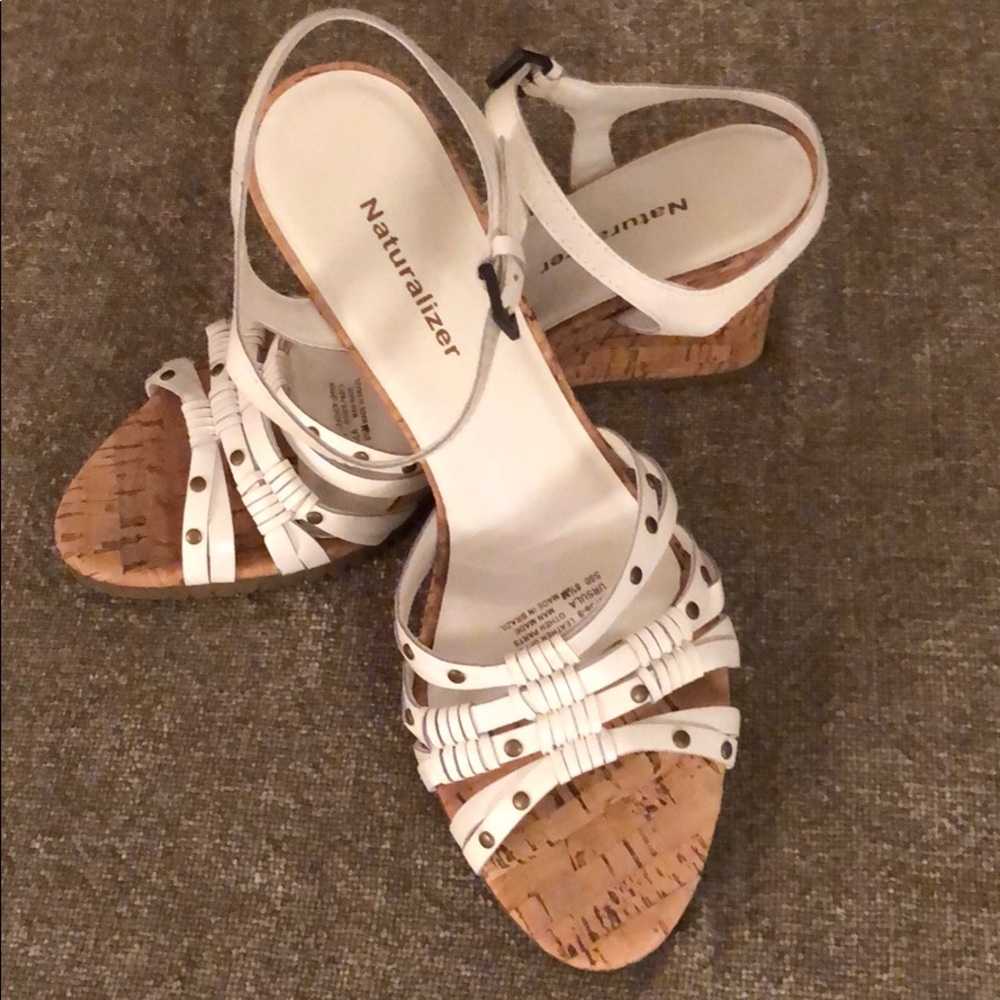Naturalizer White sandals 3”wedge heel